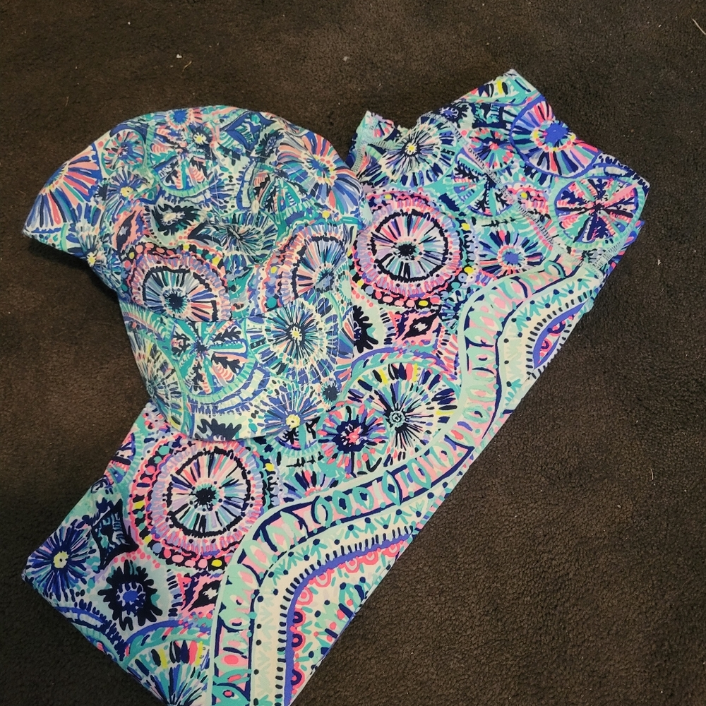 Lilly pulitzer leggings with matching hat!